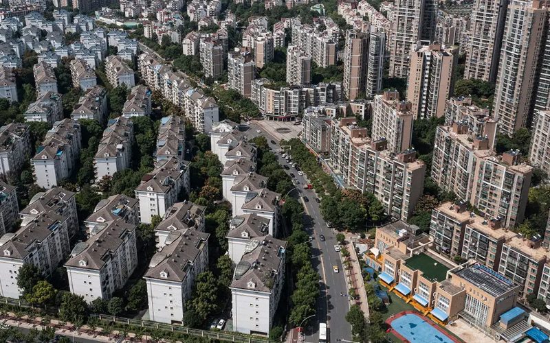 China's Property Market is in a Major Crisis! And it Impacts the Global Economy