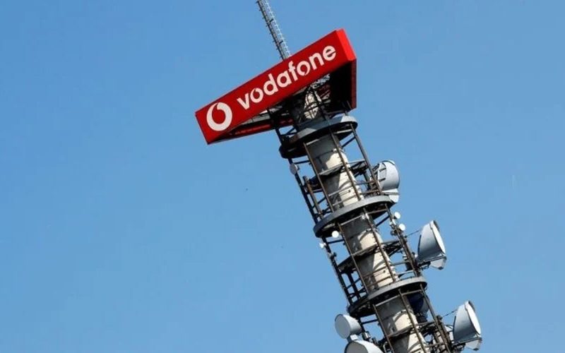 Saudi-Arabia-is-Ready-to-Bankroll-KKR-for-Vodafone-Stakes!